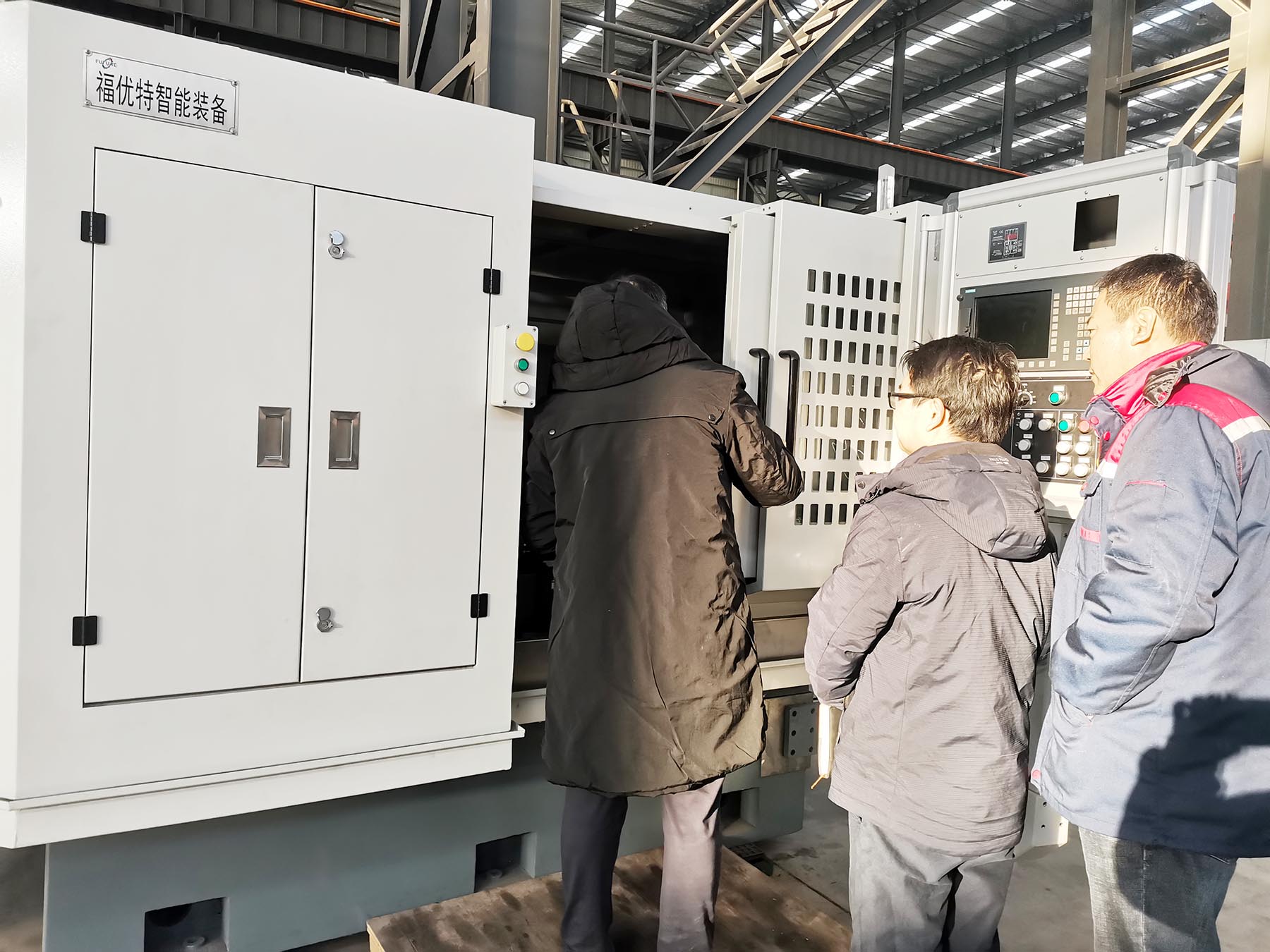 蘇州華菁顧總一行考察指導